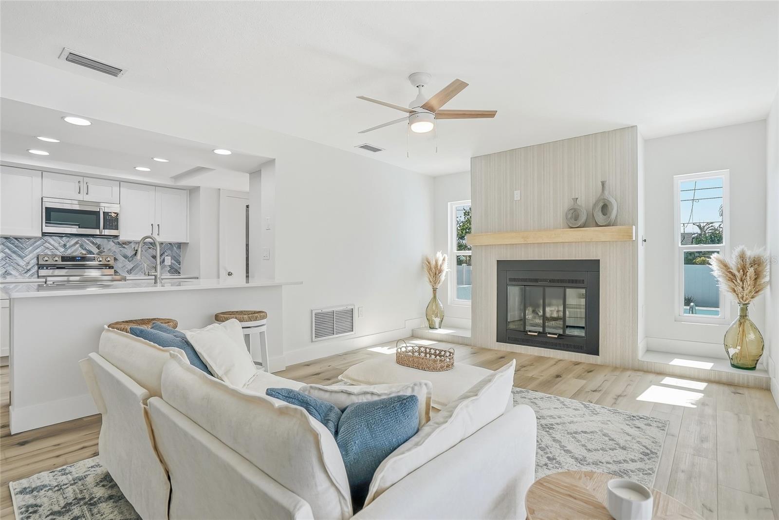 Image 18 of 46 For 5708 Bayshore Drive