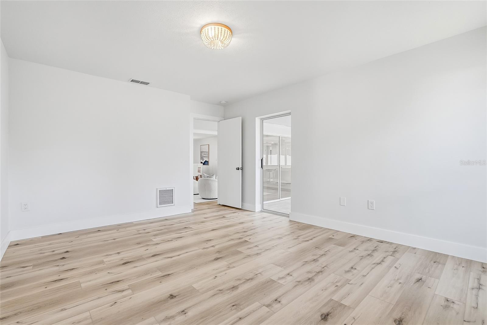 Image 21 of 46 For 5708 Bayshore Drive