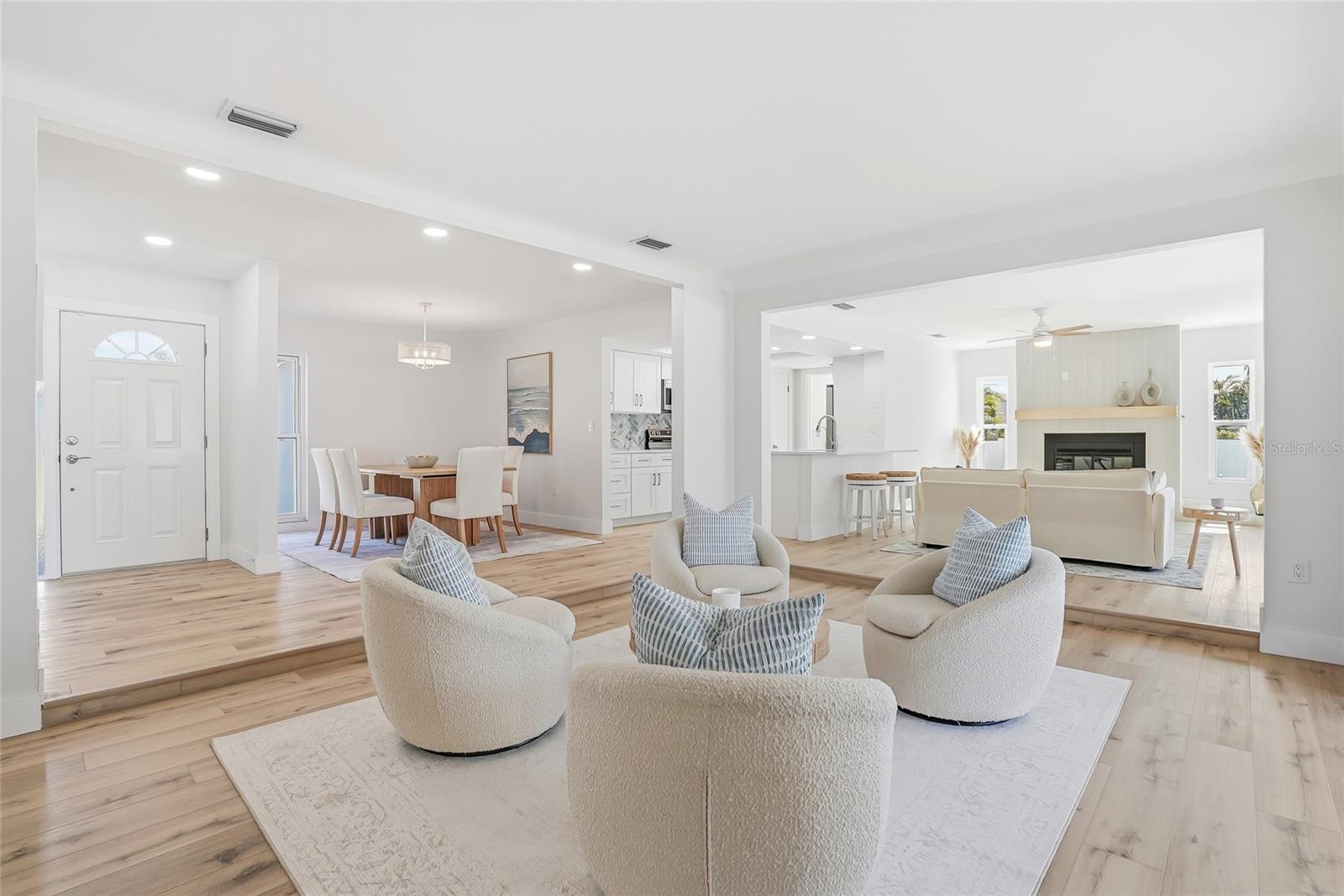 Image 7 of 46 For 5708 Bayshore Drive