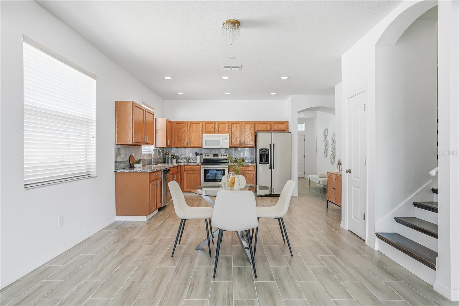 Listing photo id 14 for 12351 Ridgedale Drive