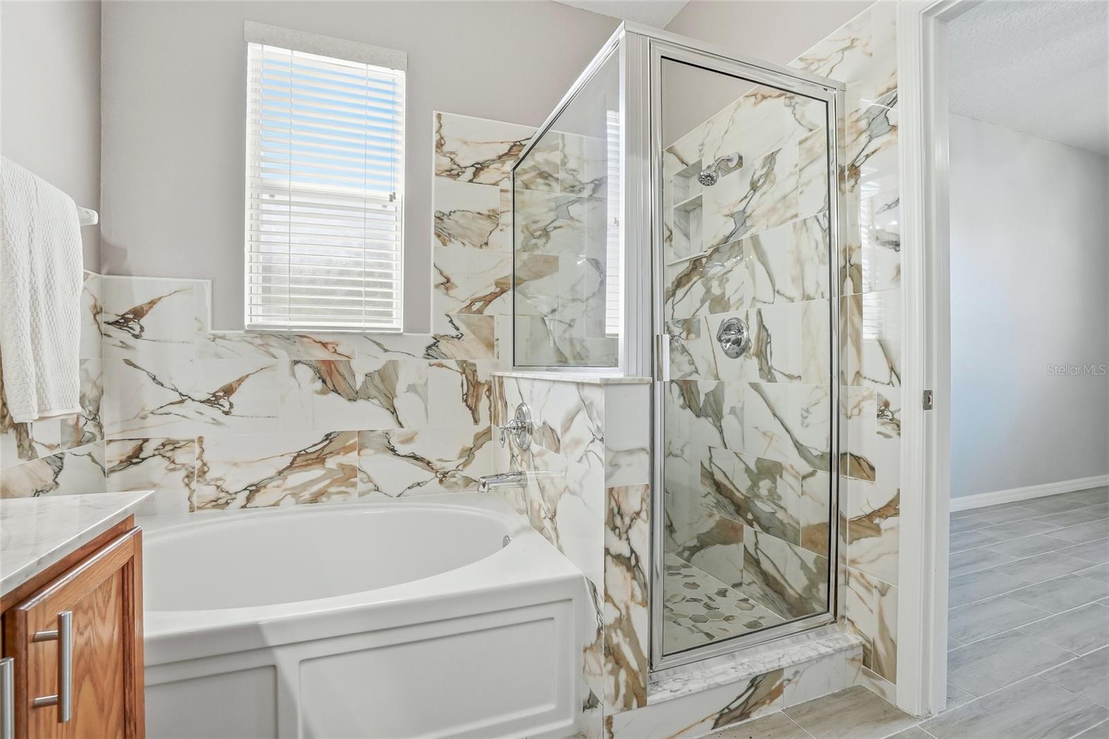 Listing photo id 23 for 12351 Ridgedale Drive