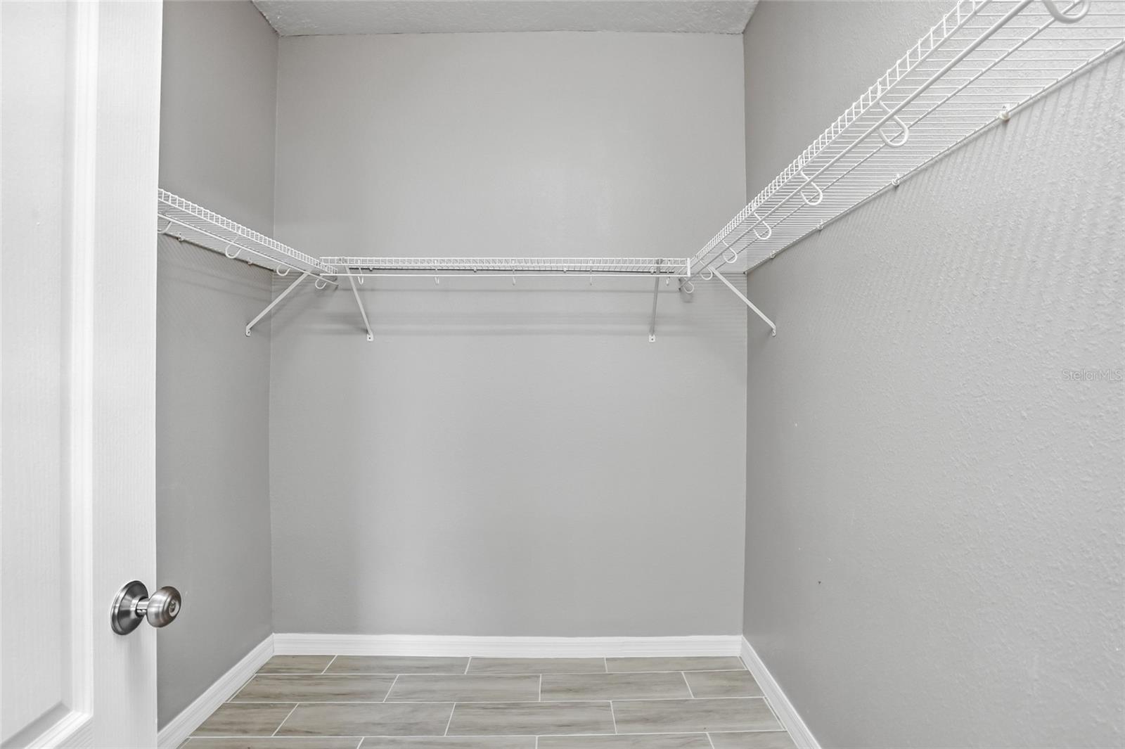 Listing photo id 25 for 12351 Ridgedale Drive