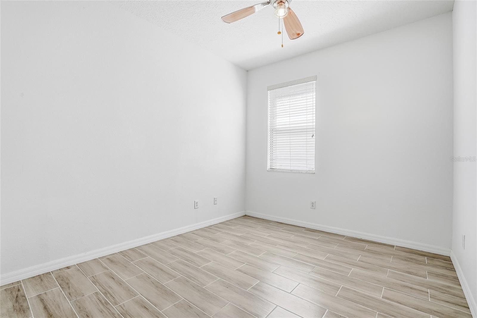 Listing photo id 28 for 12351 Ridgedale Drive