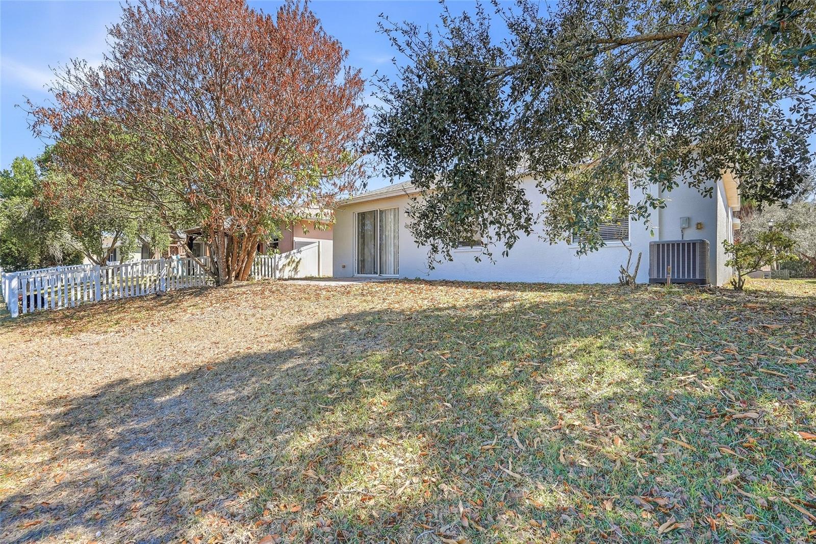 Listing photo id 39 for 12351 Ridgedale Drive