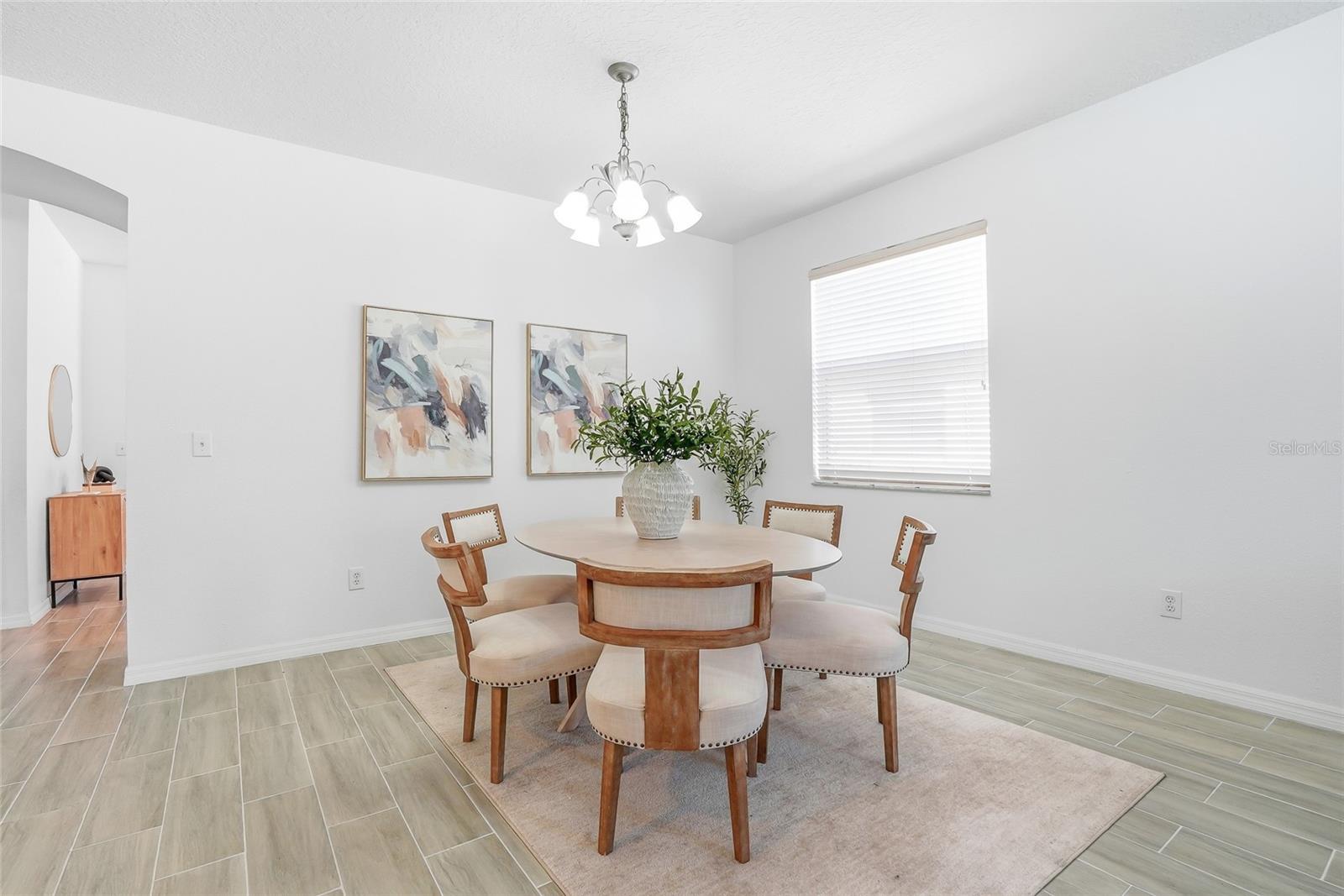 Listing photo id 5 for 12351 Ridgedale Drive