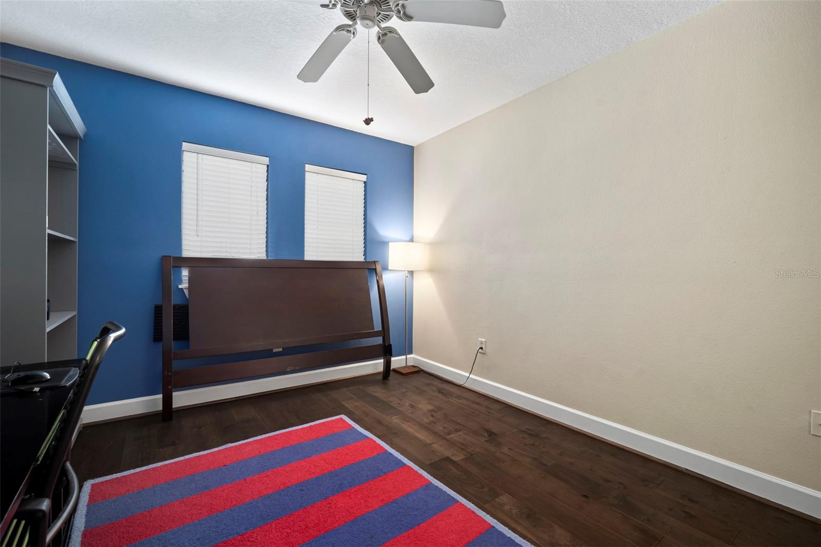 Image 11 of 71 For 435 Oregon Avenue 305