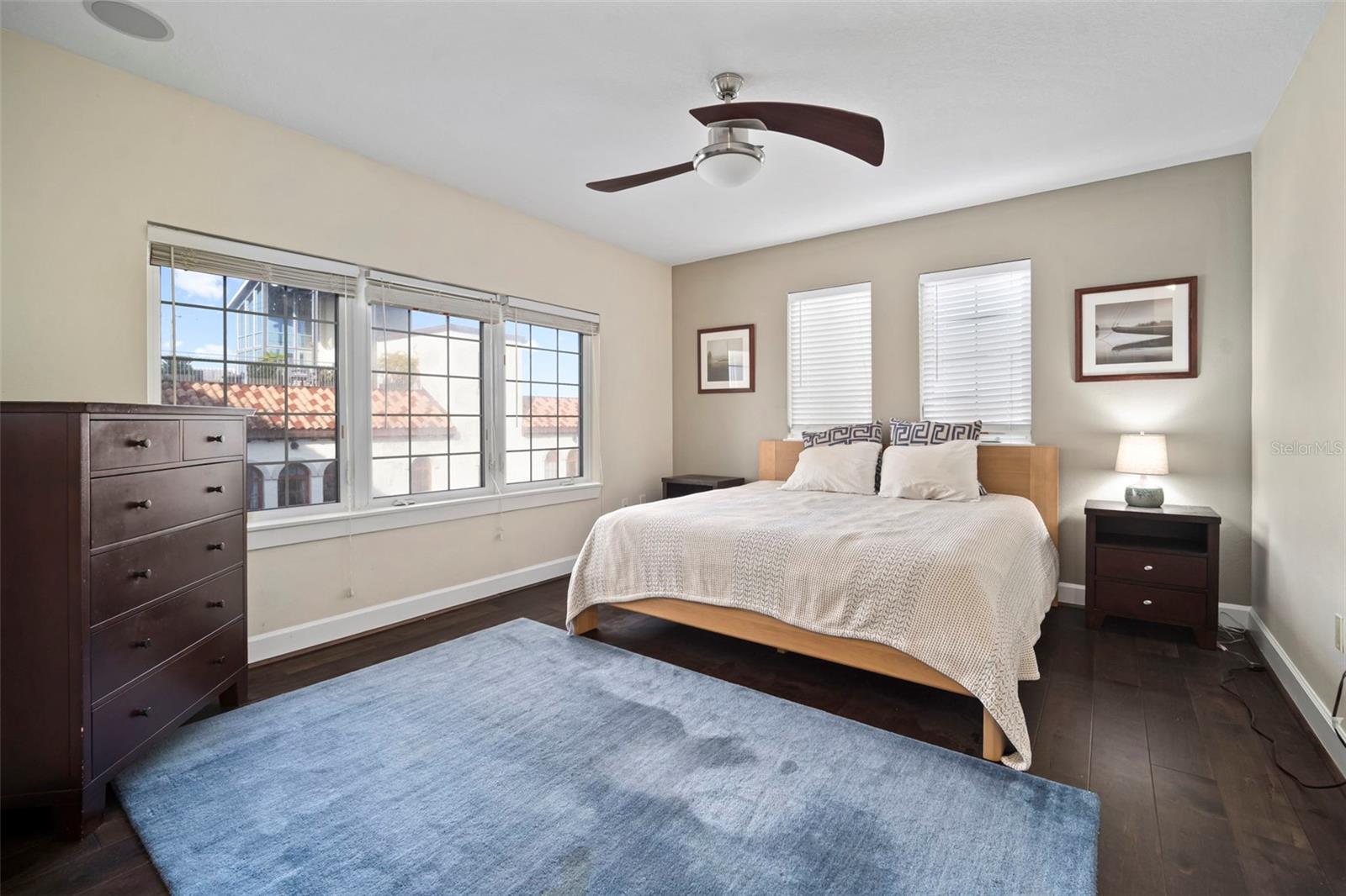 Image 14 of 71 For 435 Oregon Avenue 305