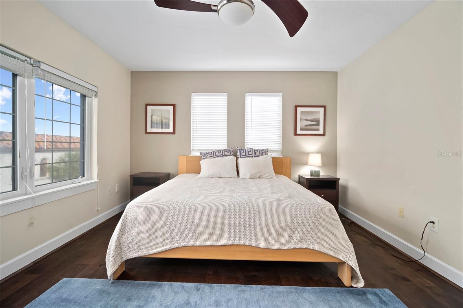 Image 15 of 71 For 435 Oregon Avenue 305