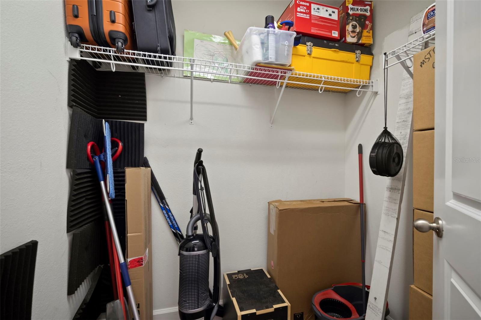 Image 23 of 71 For 435 Oregon Avenue 305