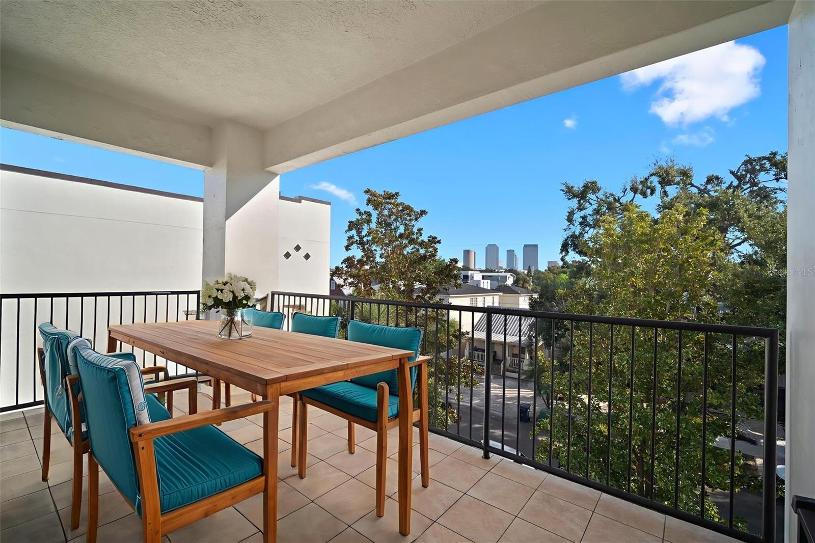 Image 40 of 71 For 435 Oregon Avenue 305