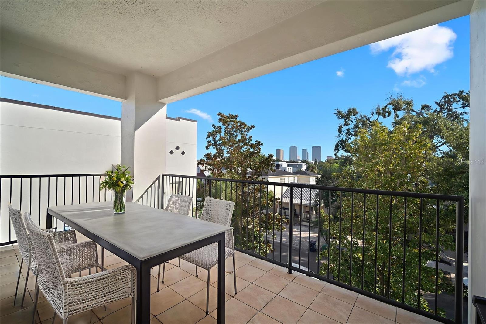 Image 42 of 71 For 435 Oregon Avenue 305