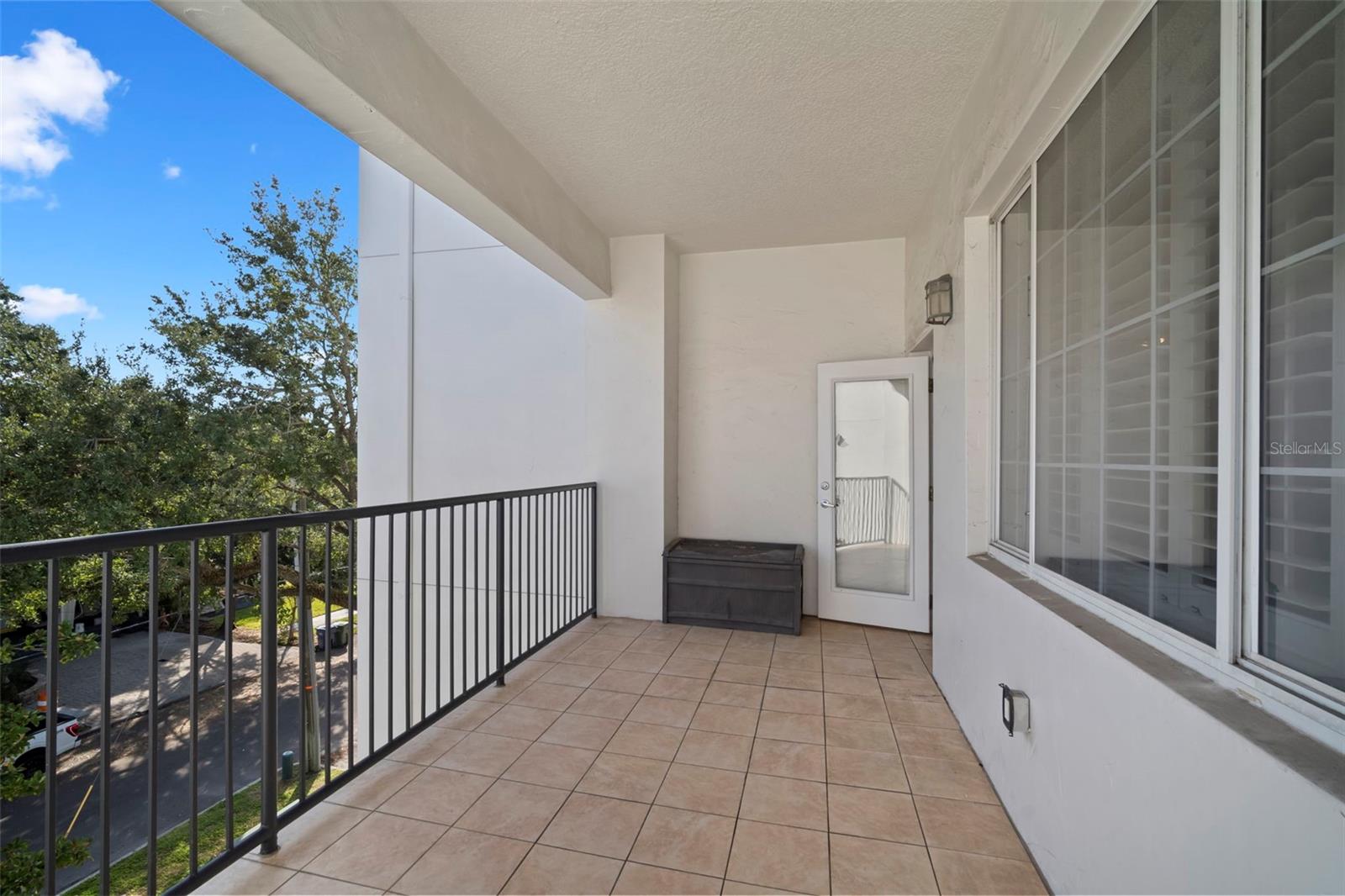 Image 43 of 71 For 435 Oregon Avenue 305