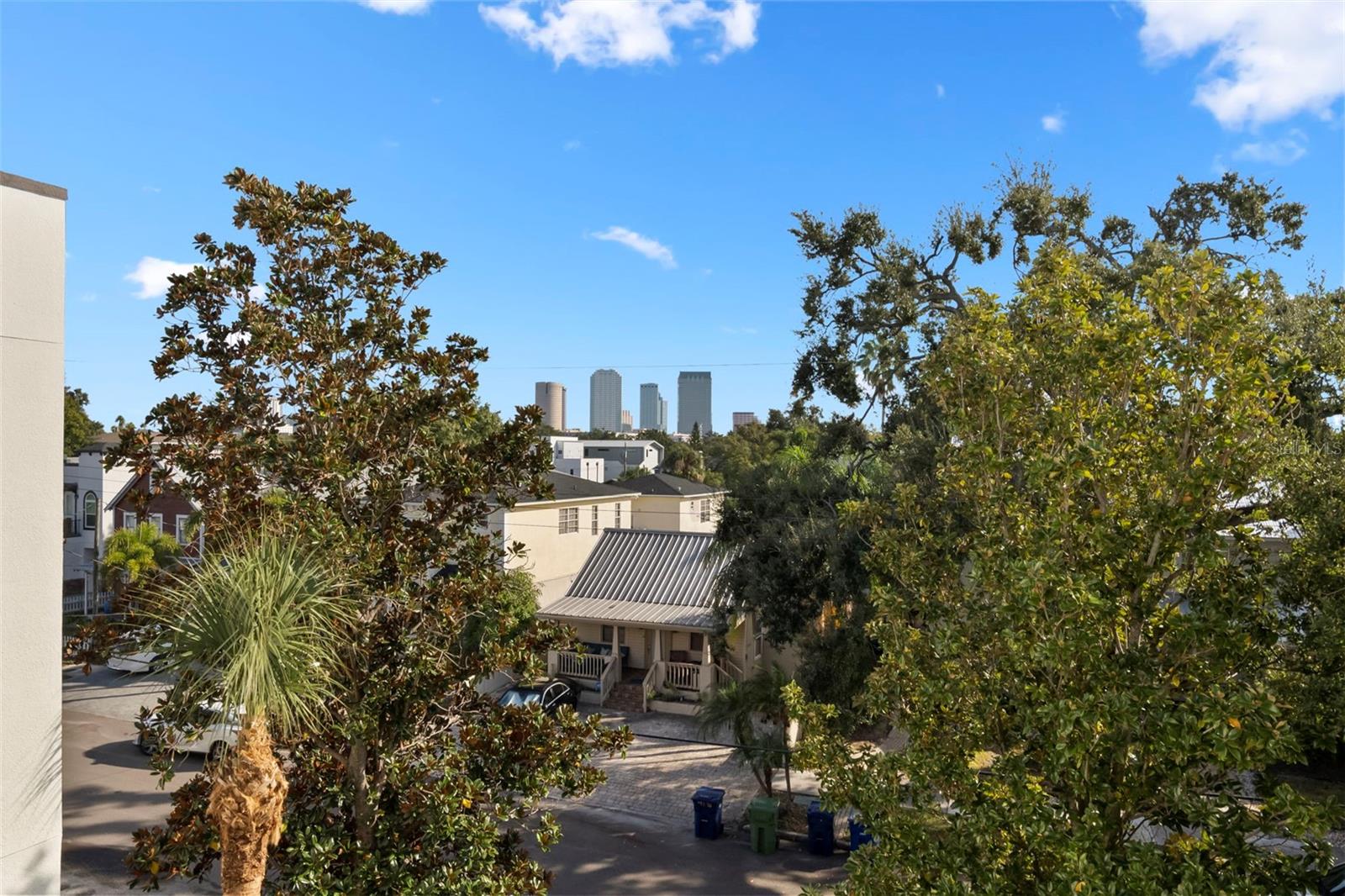 Image 44 of 71 For 435 Oregon Avenue 305