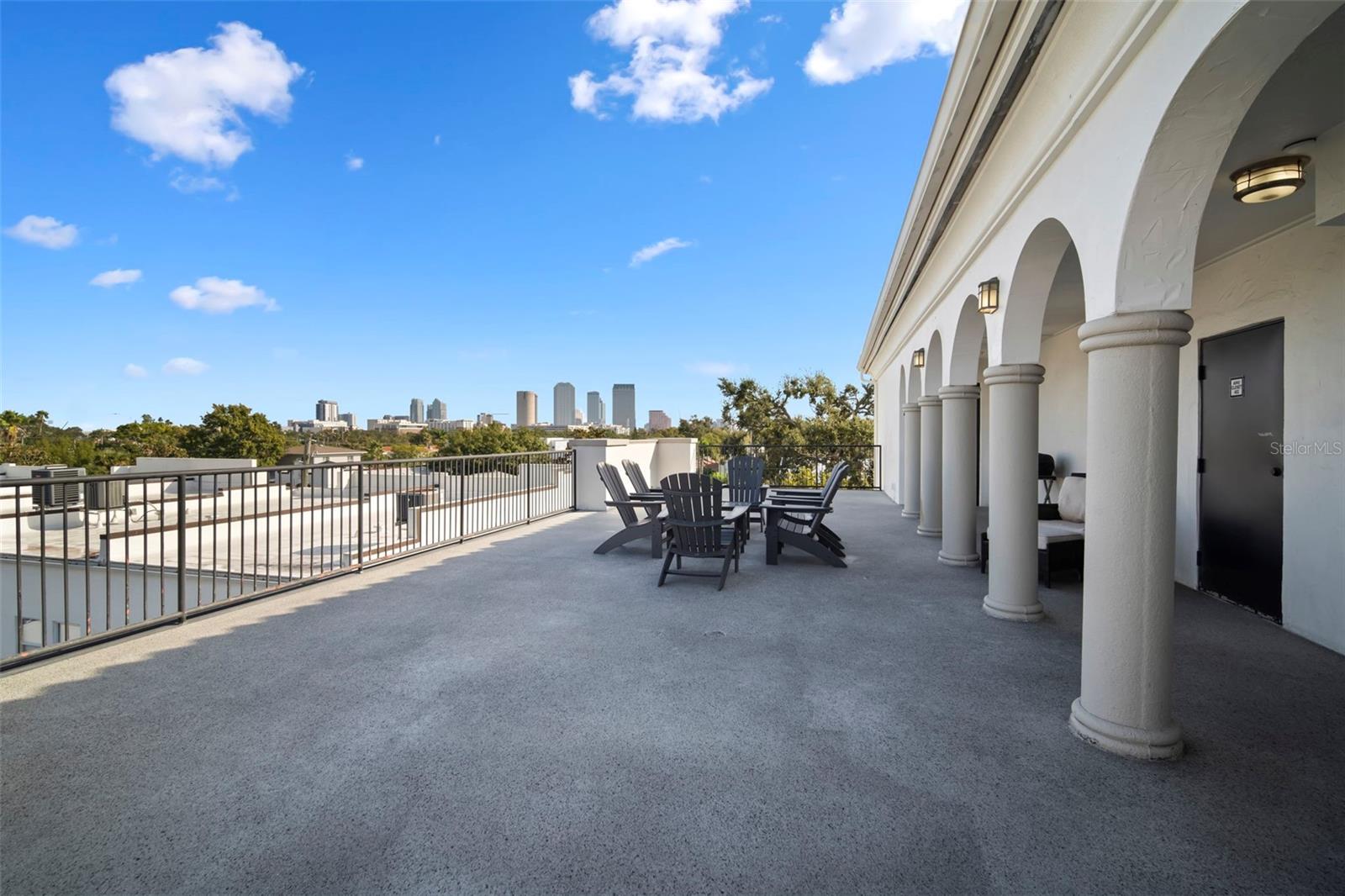 Image 45 of 71 For 435 Oregon Avenue 305