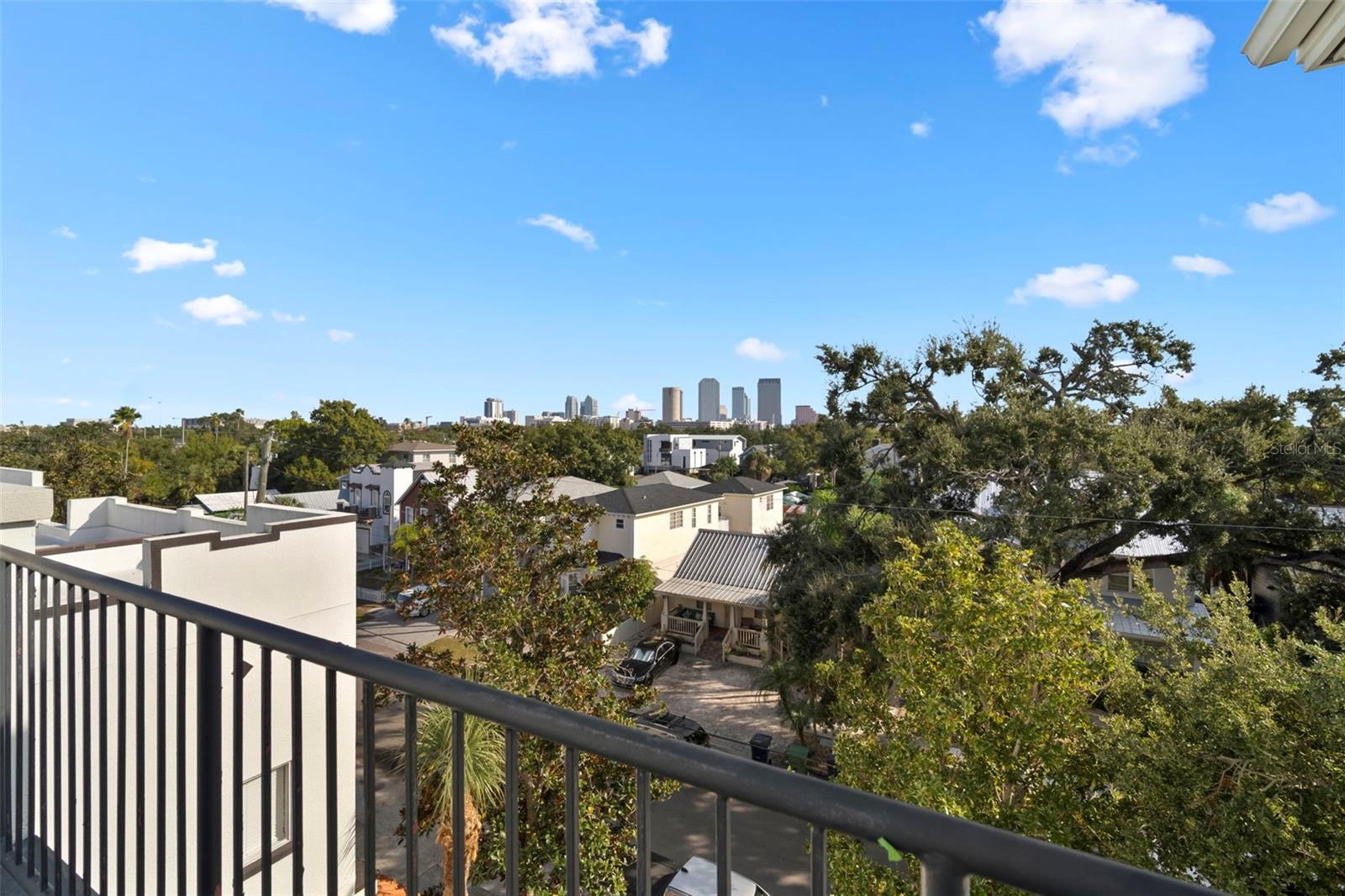 Image 49 of 71 For 435 Oregon Avenue 305