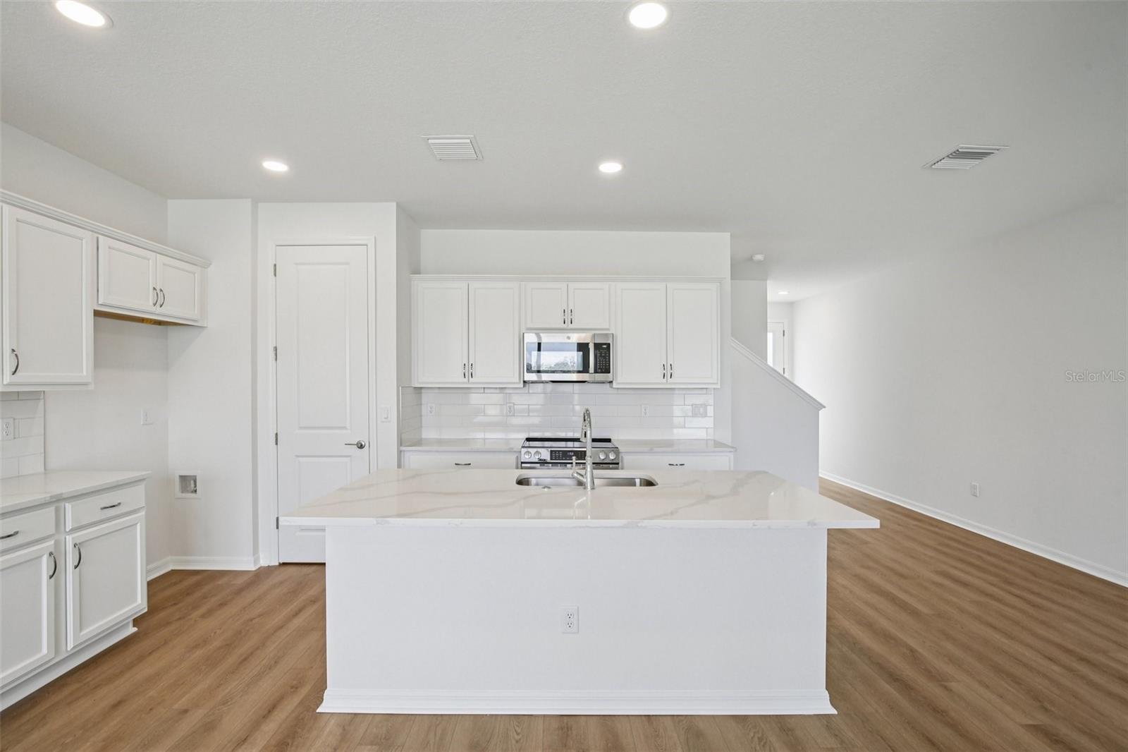 Image 5 of 37 For 31481 Spanish Mission Road