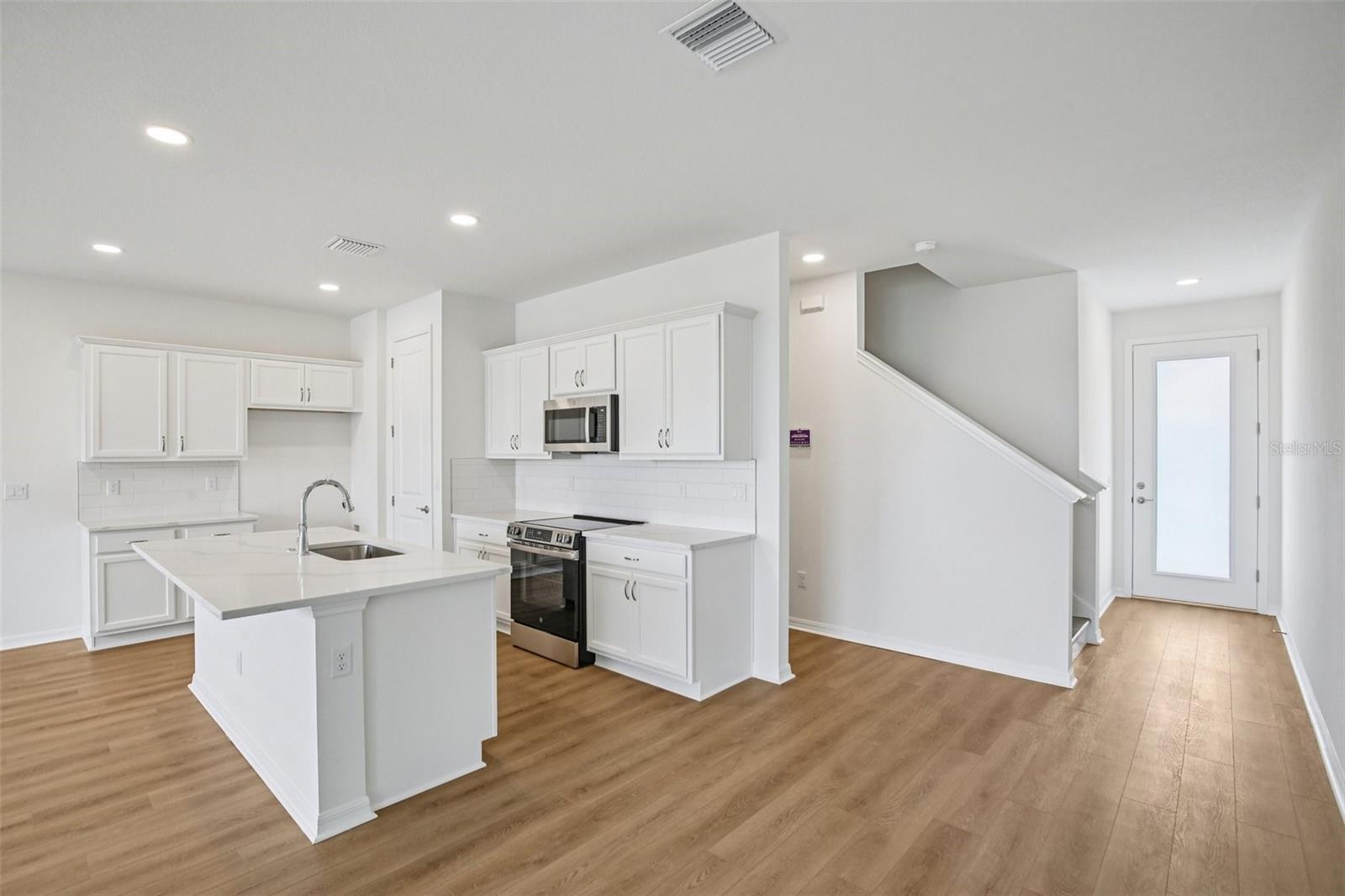 Image 6 of 37 For 31481 Spanish Mission Road