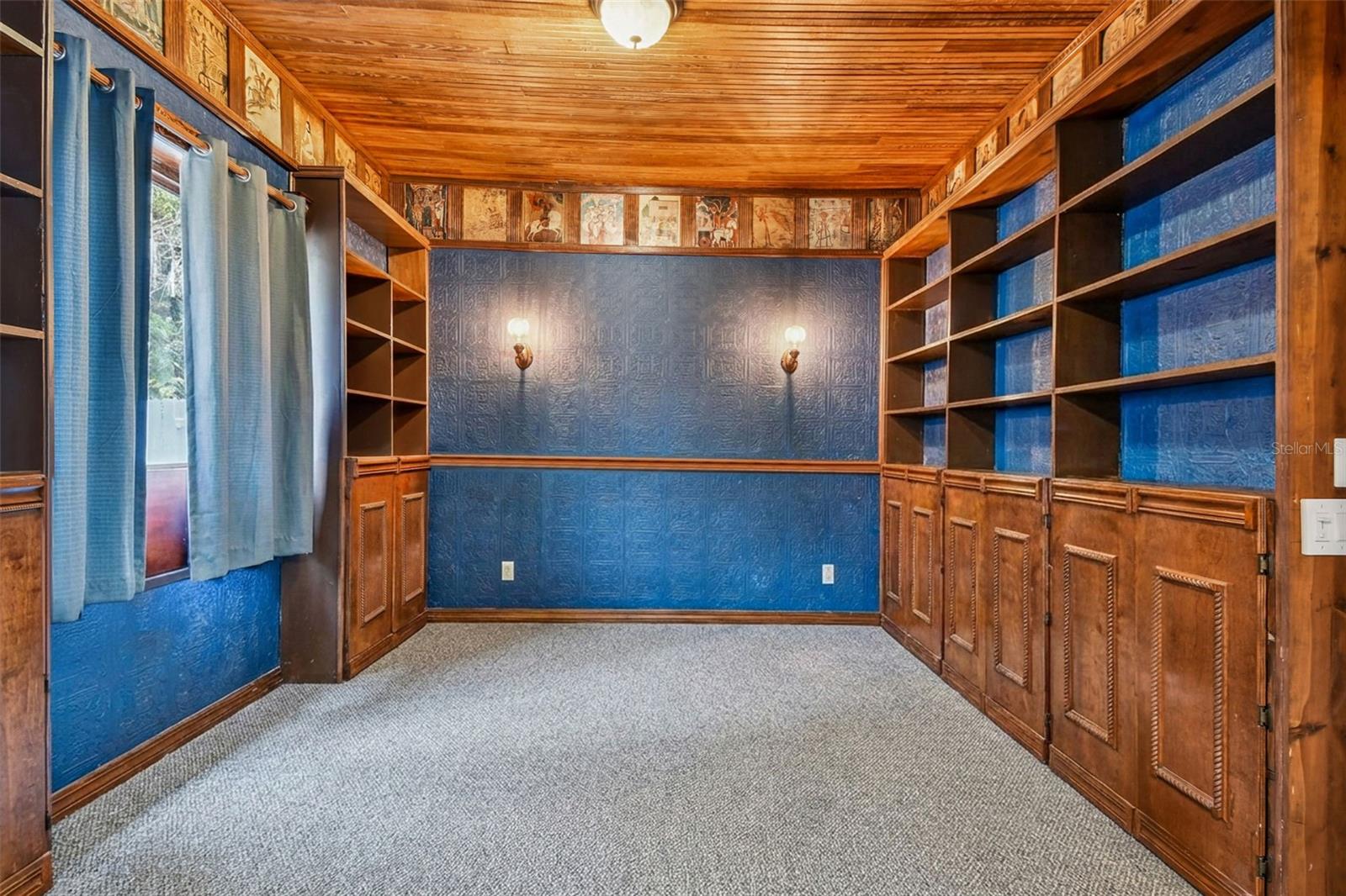 Image 22 of 77 For 945 11th Street N