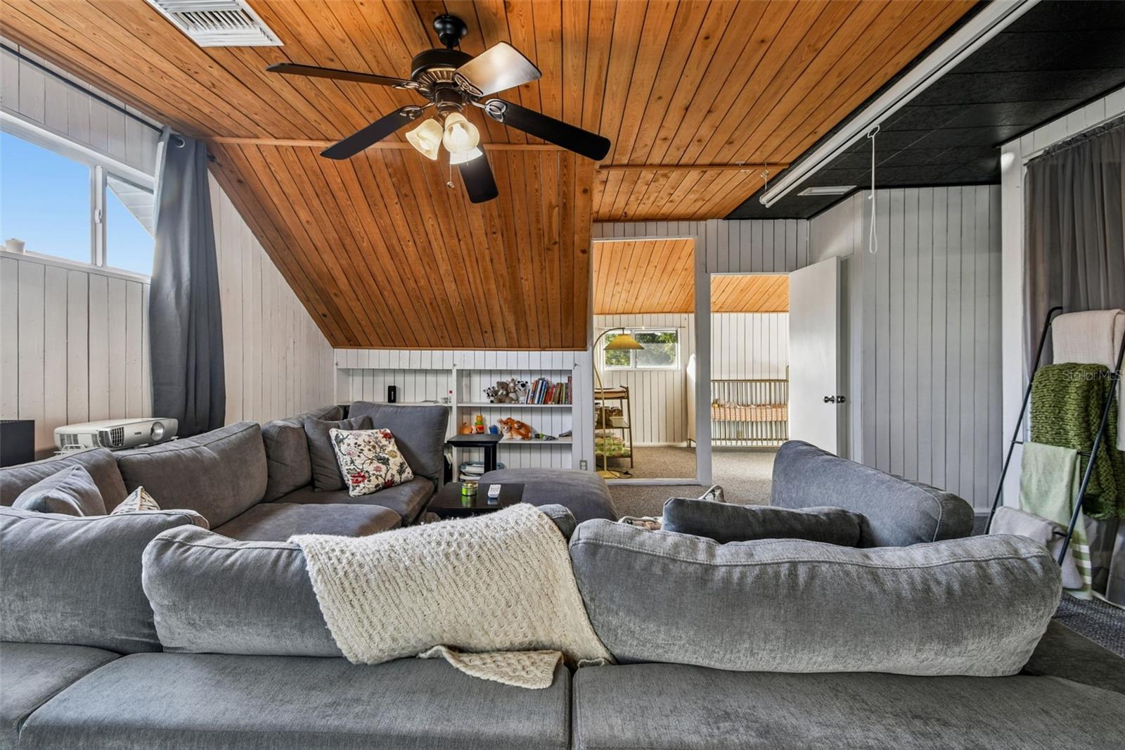 Image 25 of 77 For 945 11th Street N