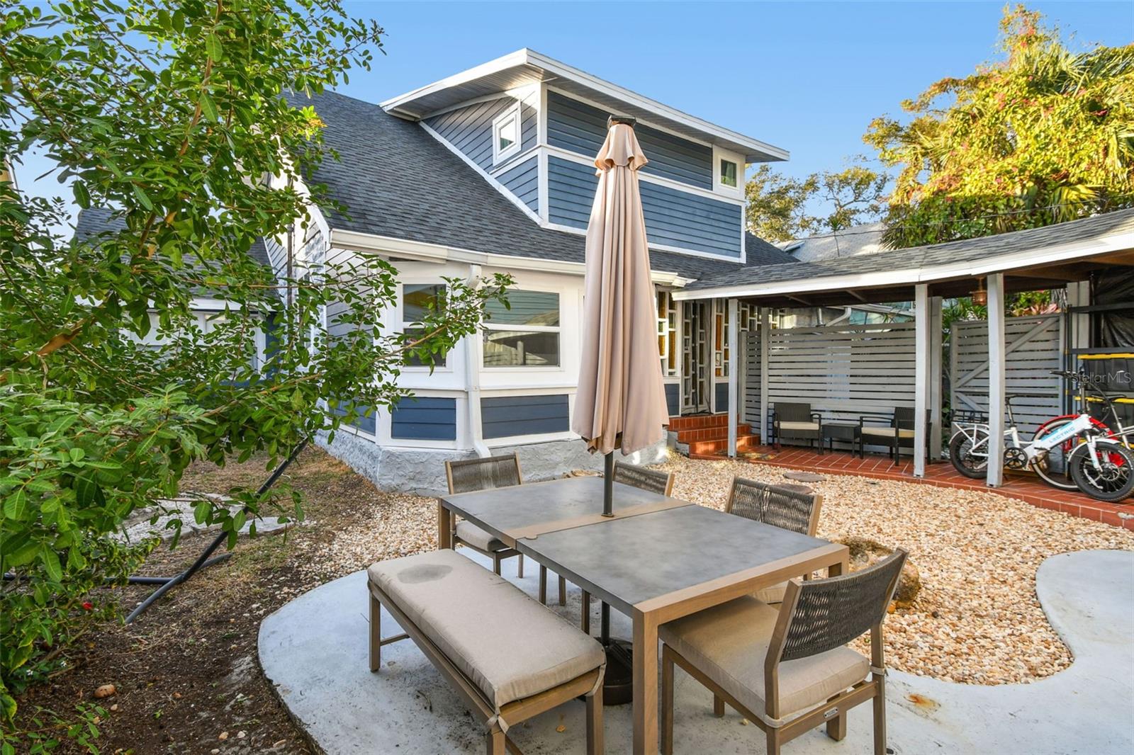 Image 41 of 77 For 945 11th Street N