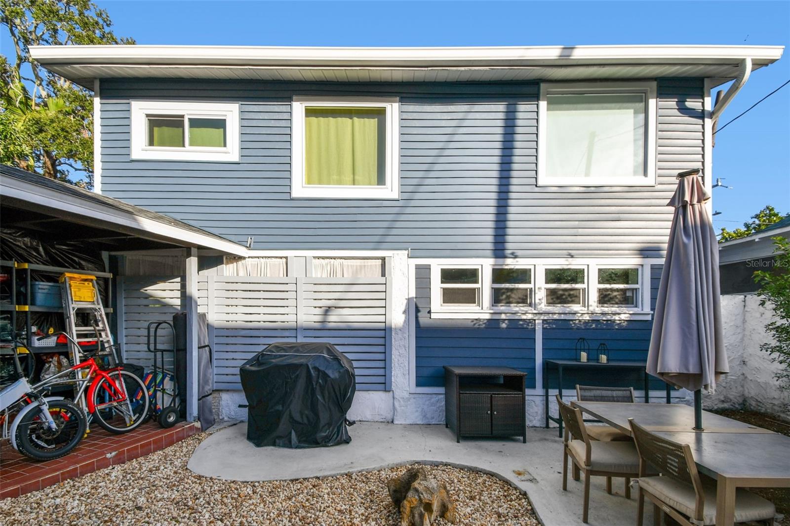 Image 46 of 77 For 945 11th Street N