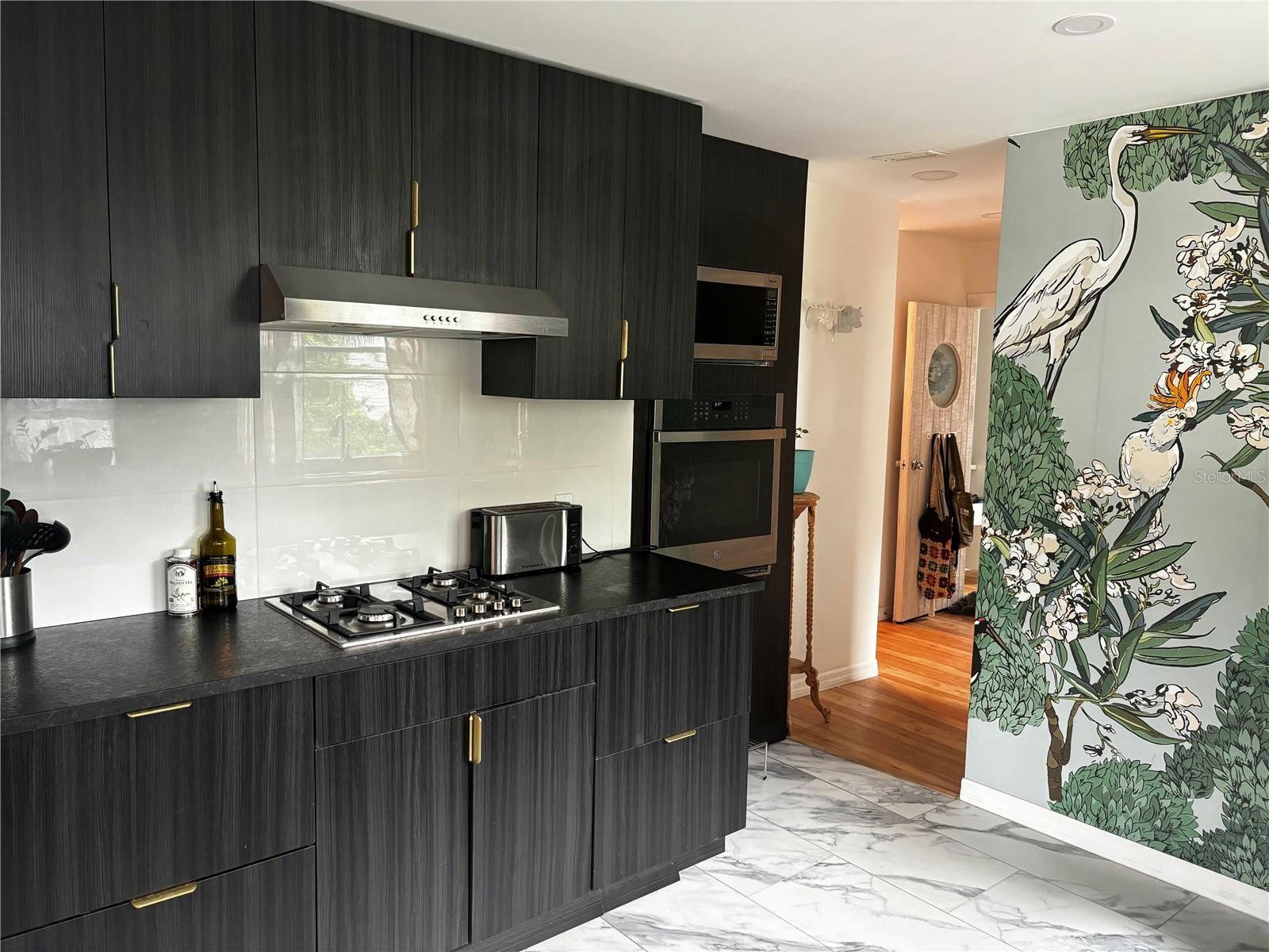 Image 54 of 77 For 945 11th Street N