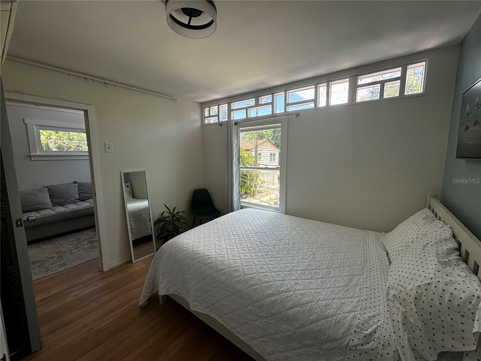 Image 60 of 77 For 945 11th Street N