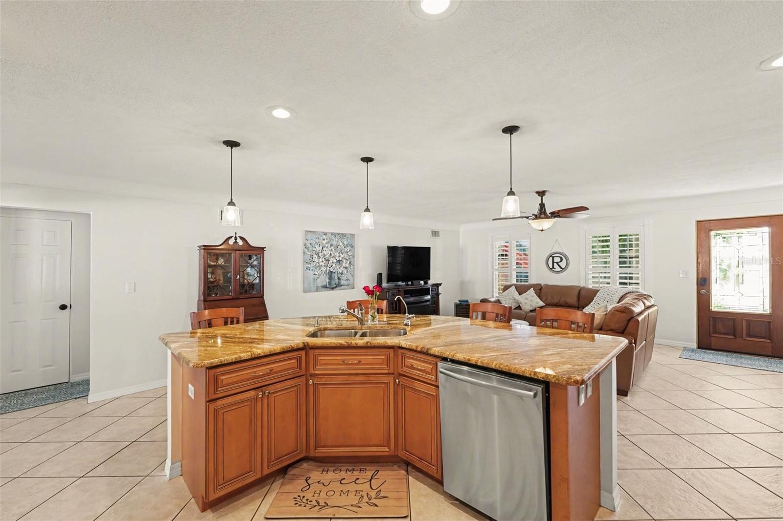 Image 10 of 30 For 11653 Pinedale Avenue