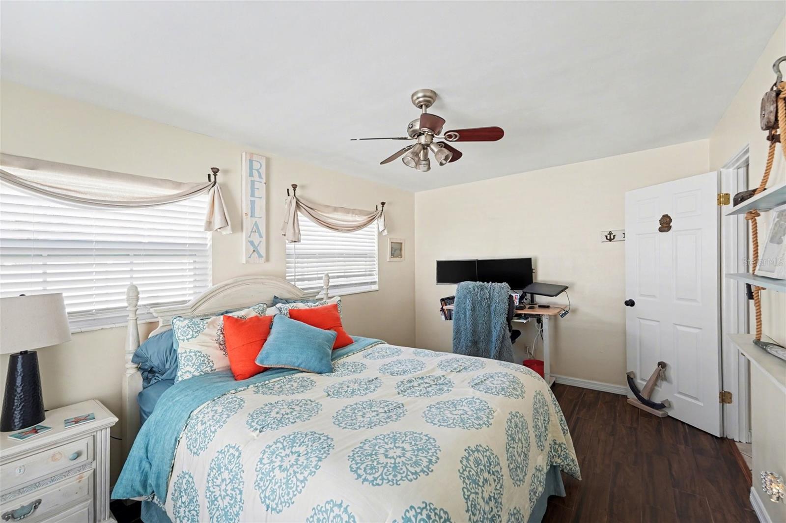 Image 12 of 30 For 11653 Pinedale Avenue