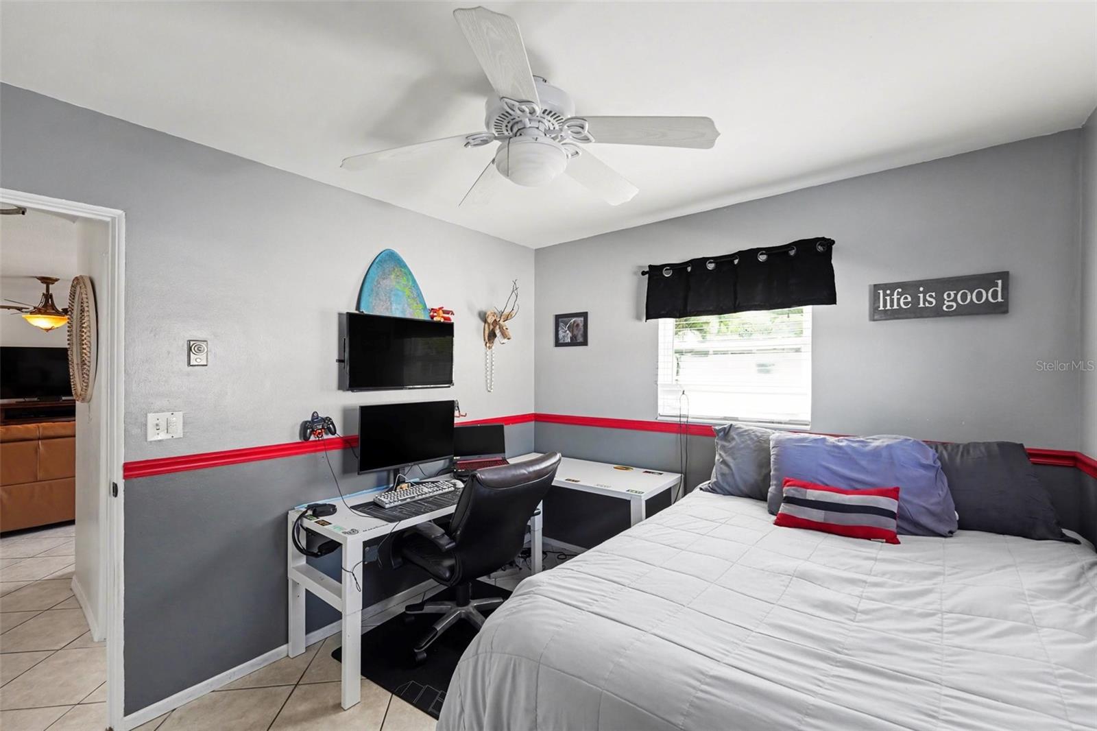 Image 15 of 30 For 11653 Pinedale Avenue