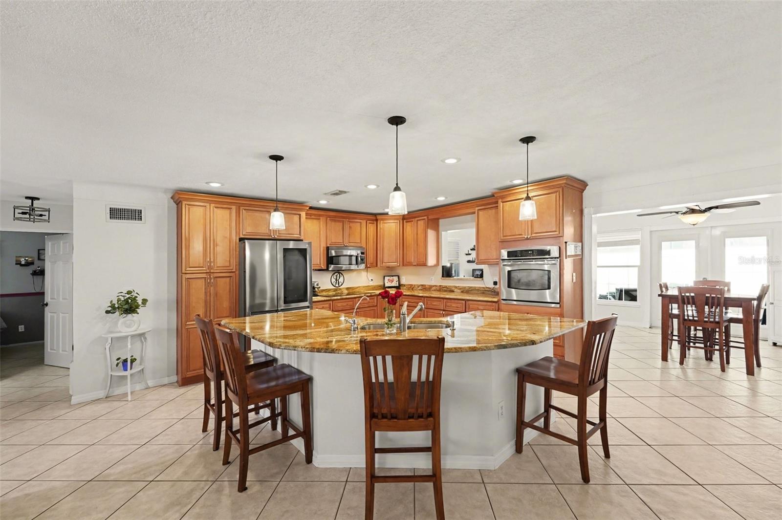 Image 8 of 30 For 11653 Pinedale Avenue