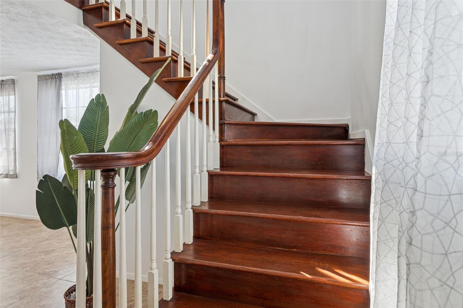 Image 18 of 31 For 8105 Alpine Avenue