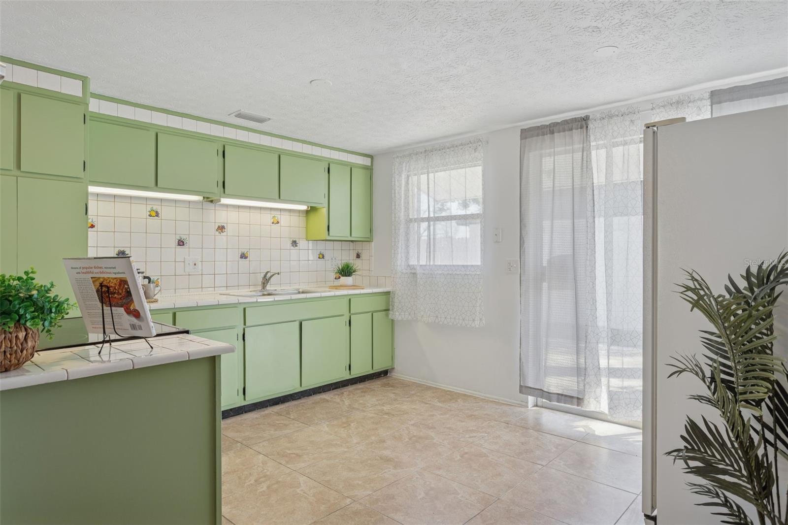 Image 7 of 31 For 8105 Alpine Avenue