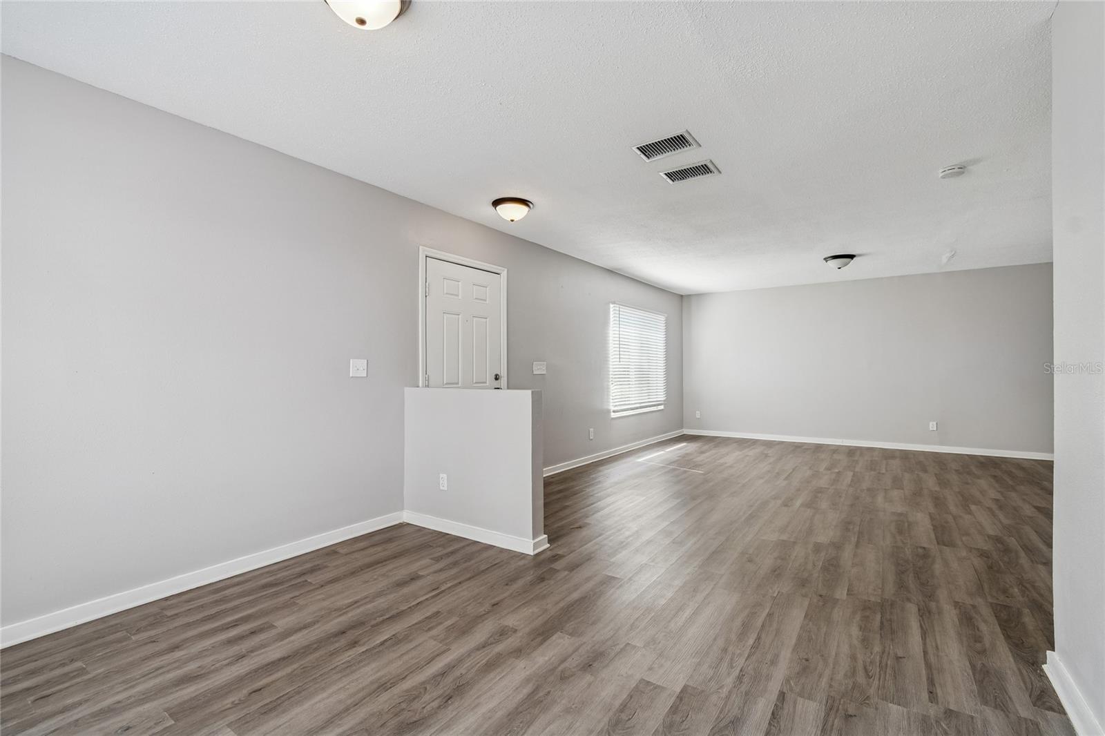 Image 12 of 73 For 7402 Bank Drive