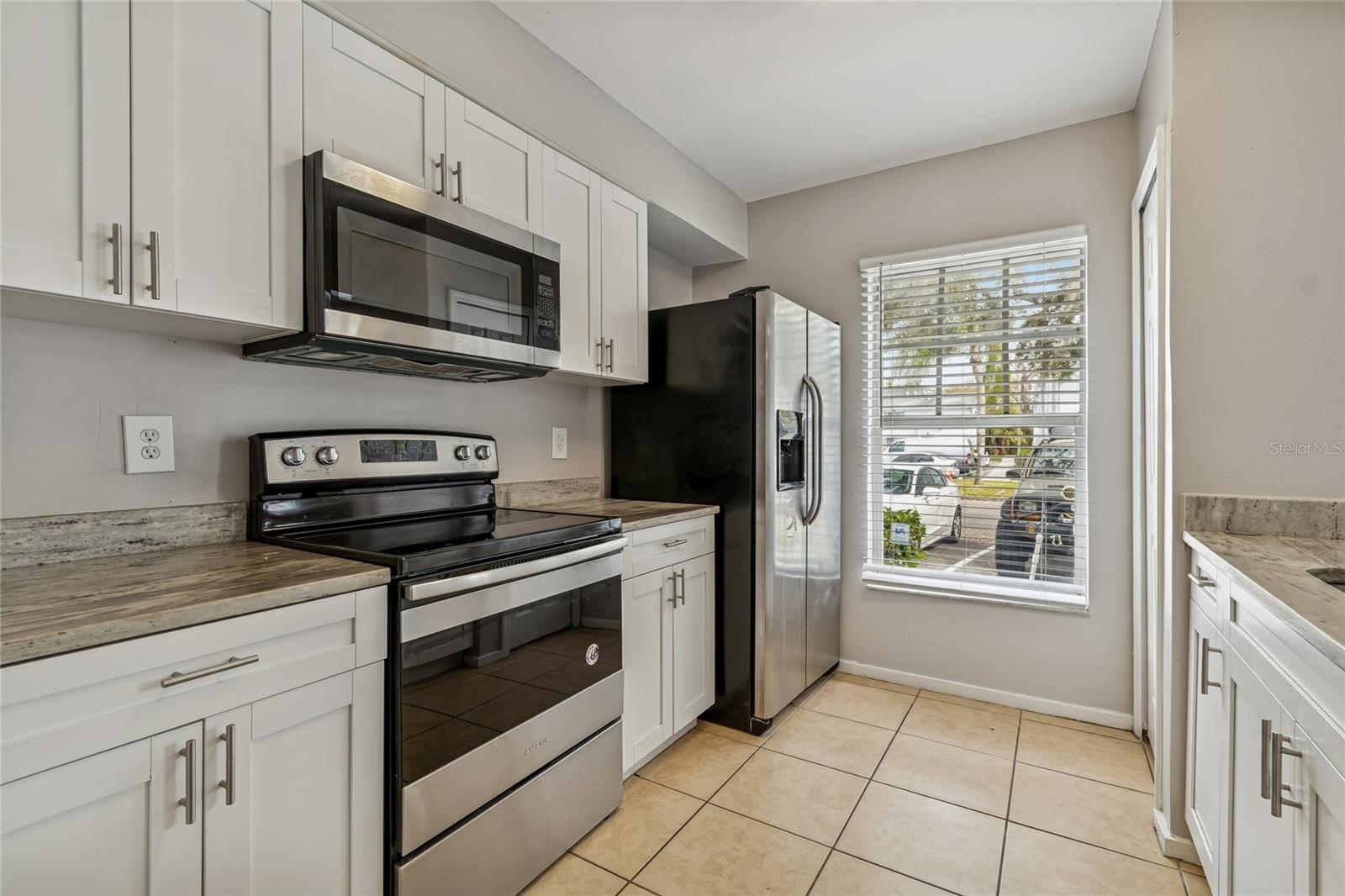 Image 17 of 73 For 7402 Bank Drive