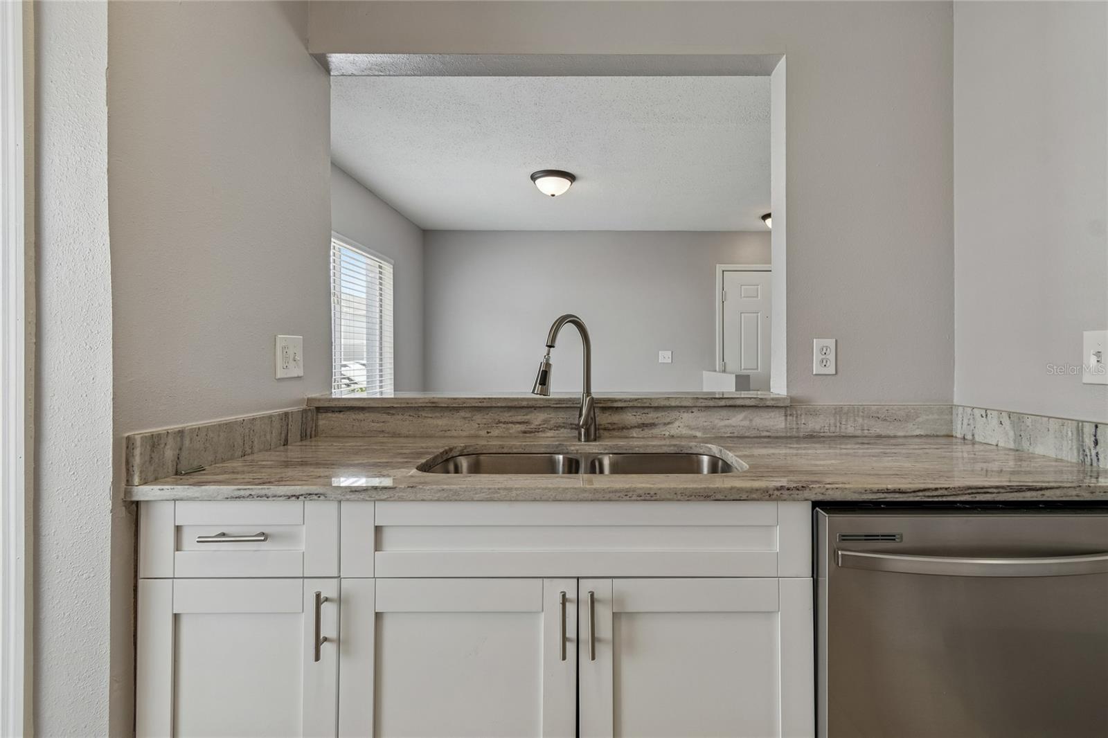 Image 19 of 73 For 7402 Bank Drive