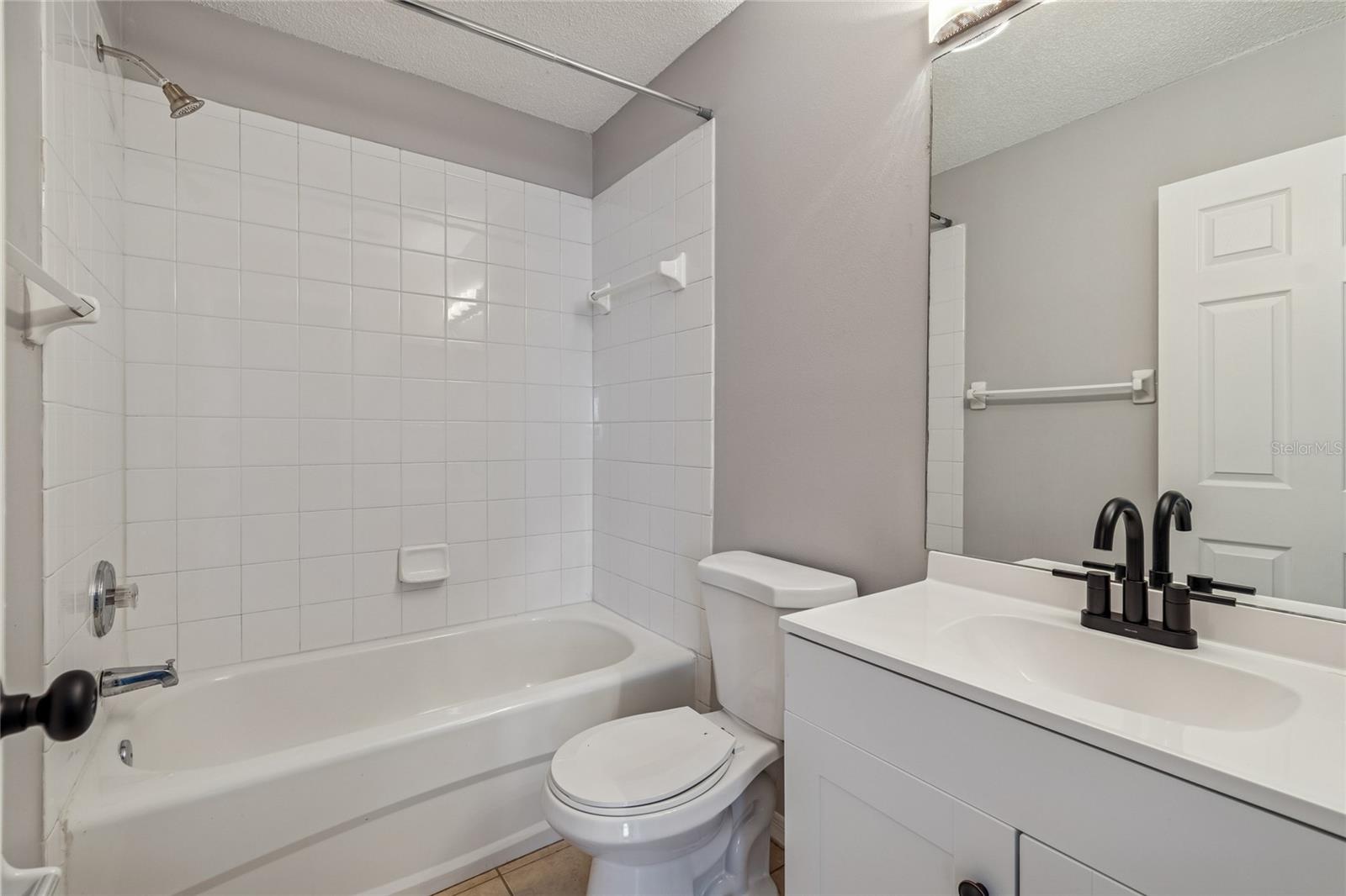 Image 27 of 73 For 7402 Bank Drive