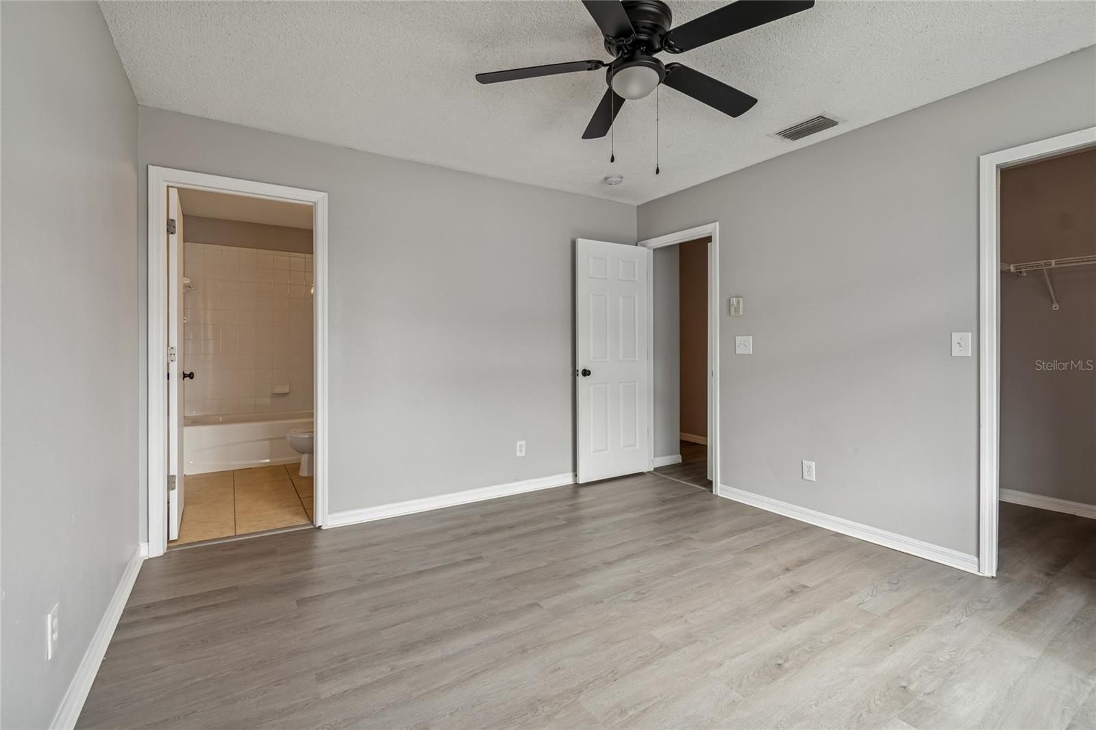 Image 35 of 73 For 7402 Bank Drive