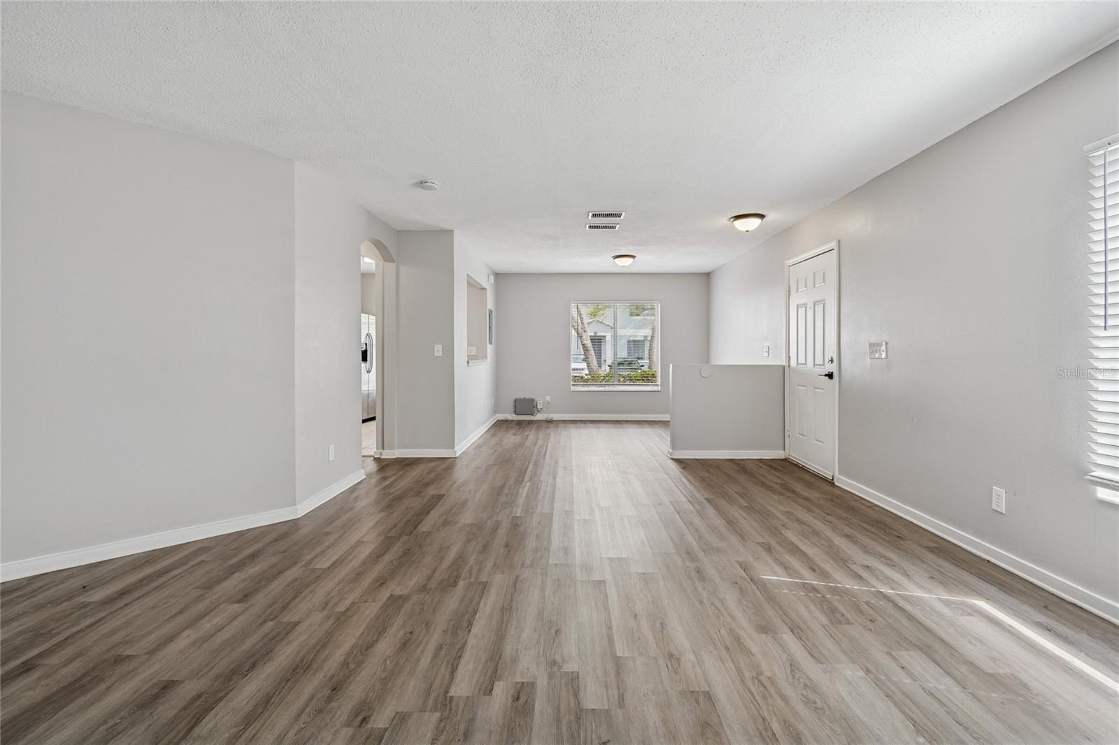 Image 8 of 73 For 7402 Bank Drive