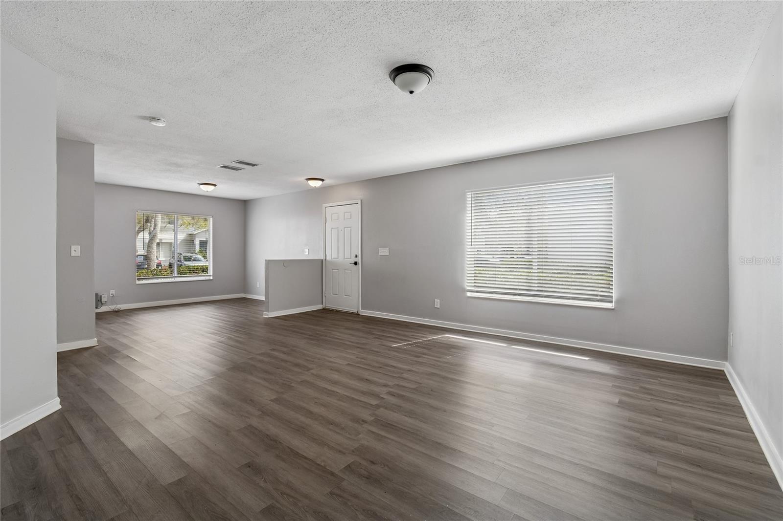 Image 9 of 73 For 7402 Bank Drive