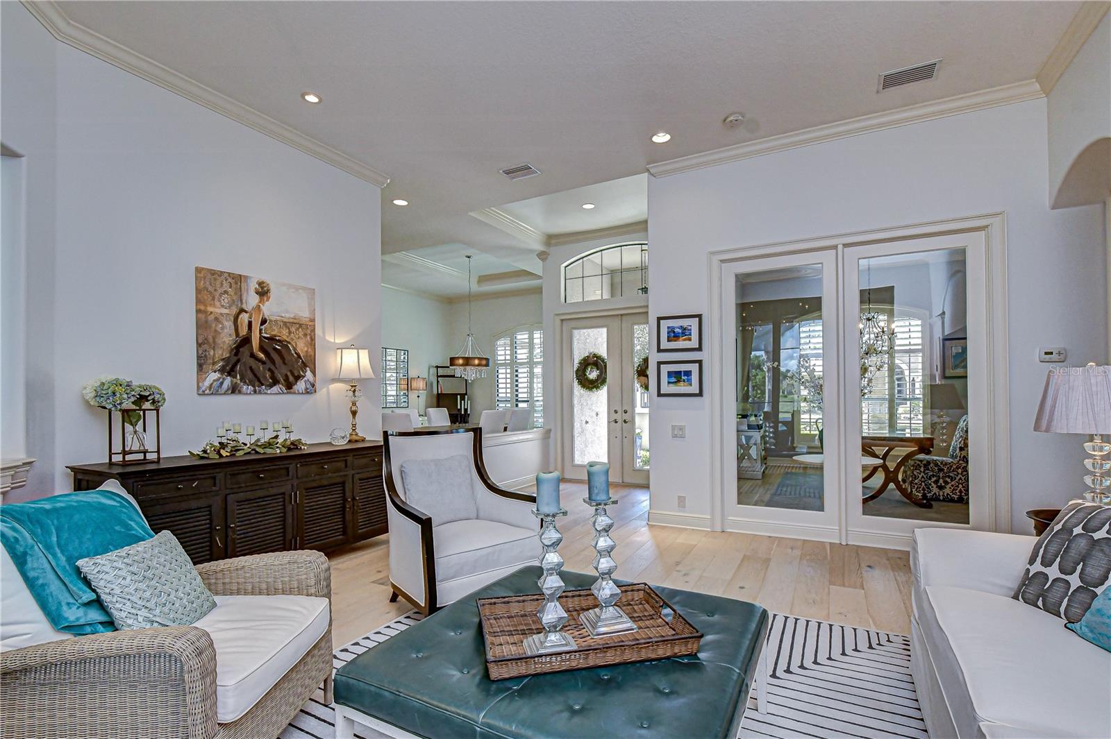 Image 16 of 75 For 20627 Broadwater Drive