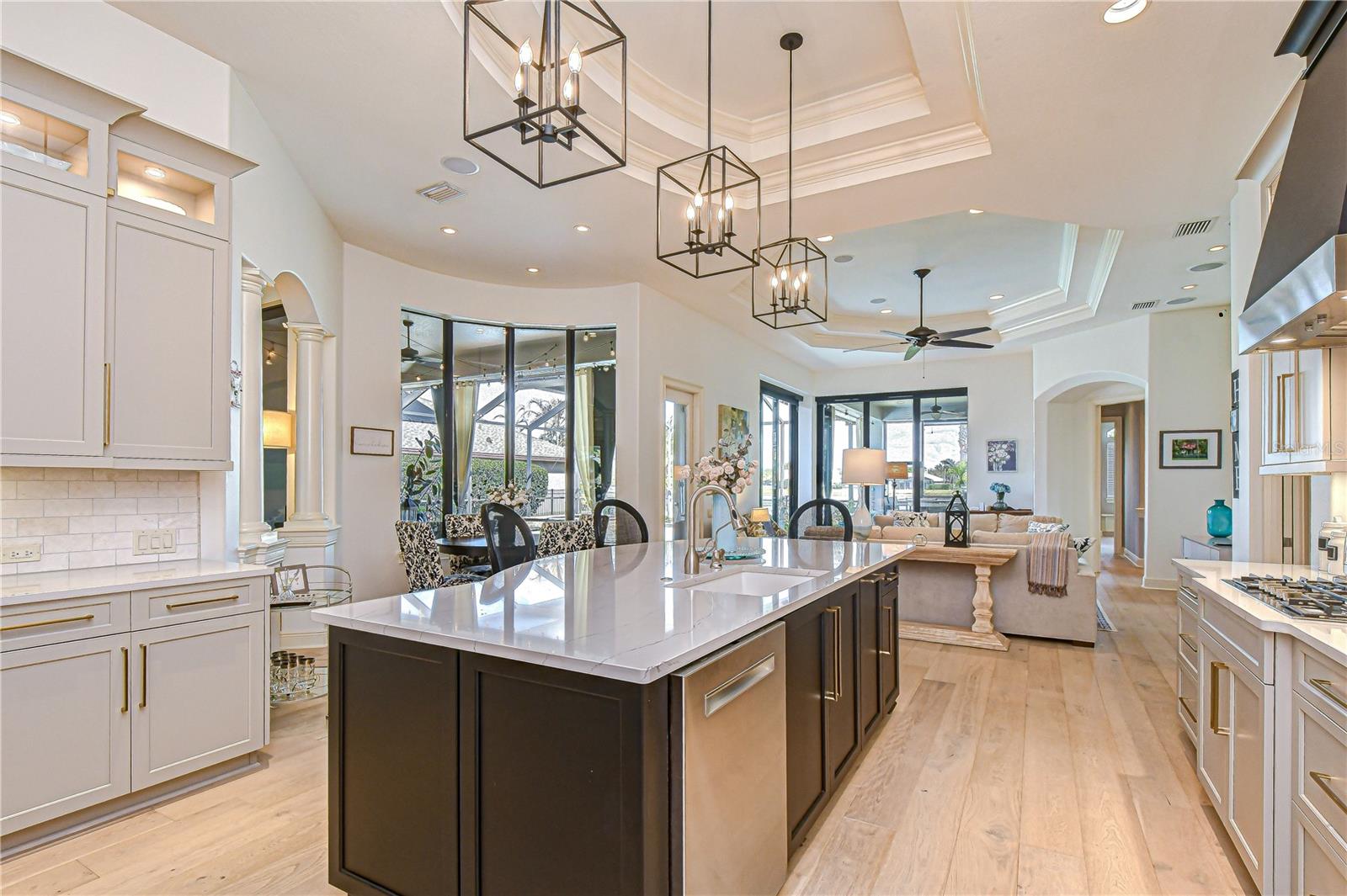 Image 26 of 75 For 20627 Broadwater Drive