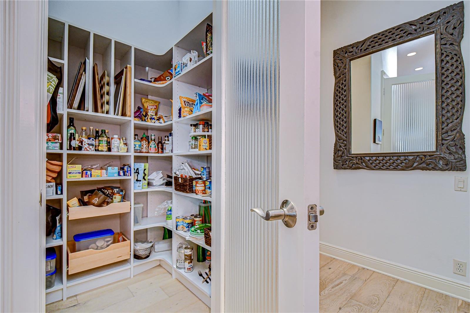 Image 32 of 75 For 20627 Broadwater Drive