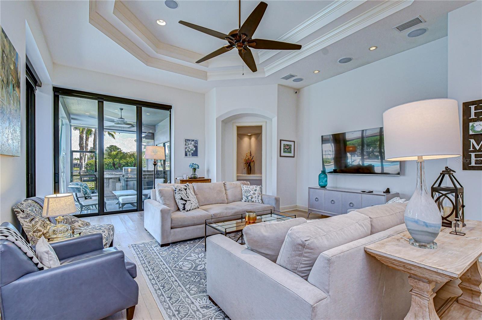 Image 35 of 75 For 20627 Broadwater Drive