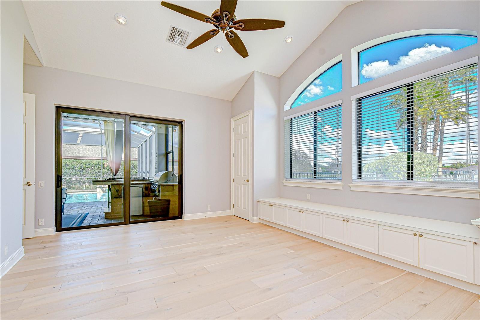 Image 46 of 75 For 20627 Broadwater Drive