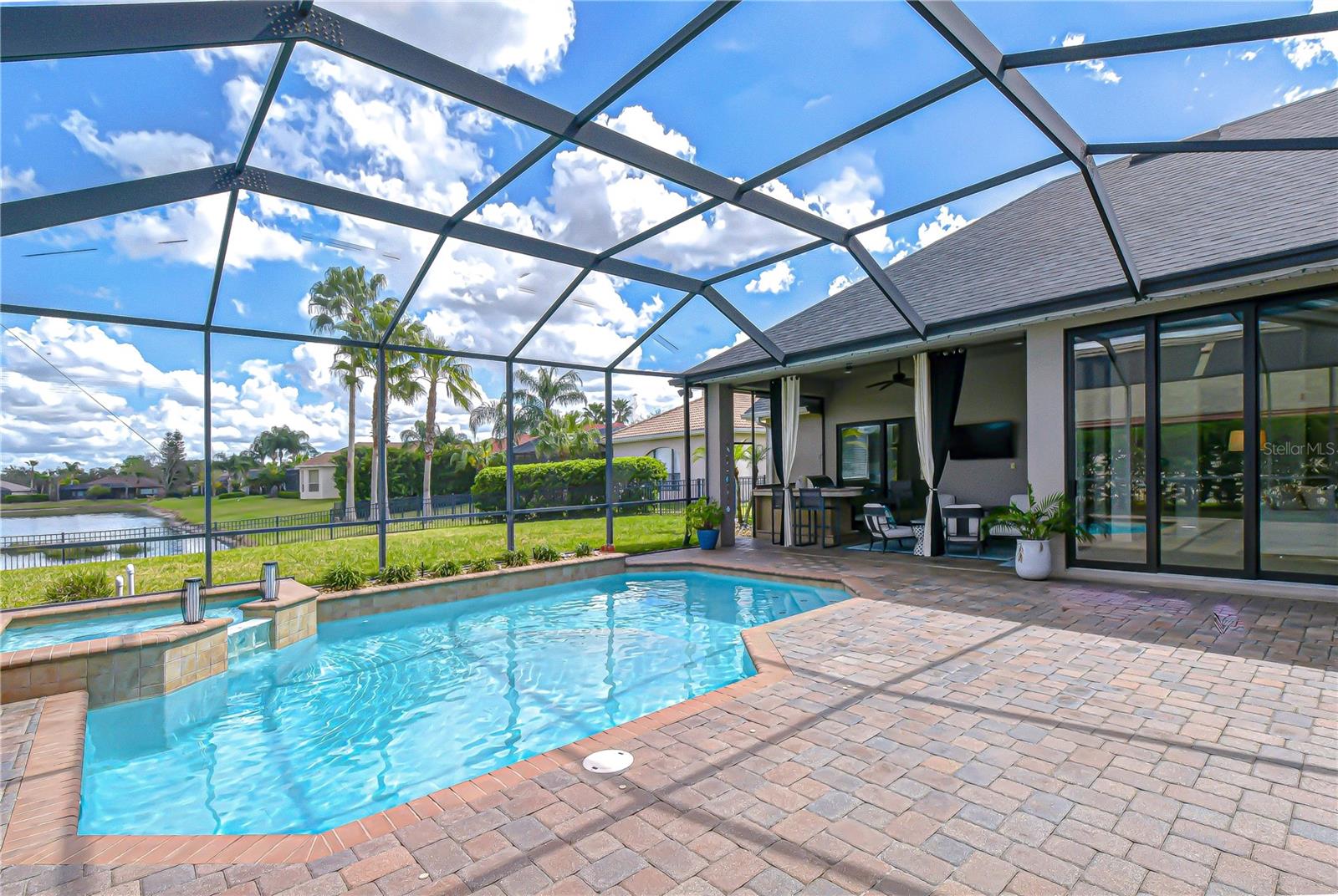 Image 52 of 75 For 20627 Broadwater Drive