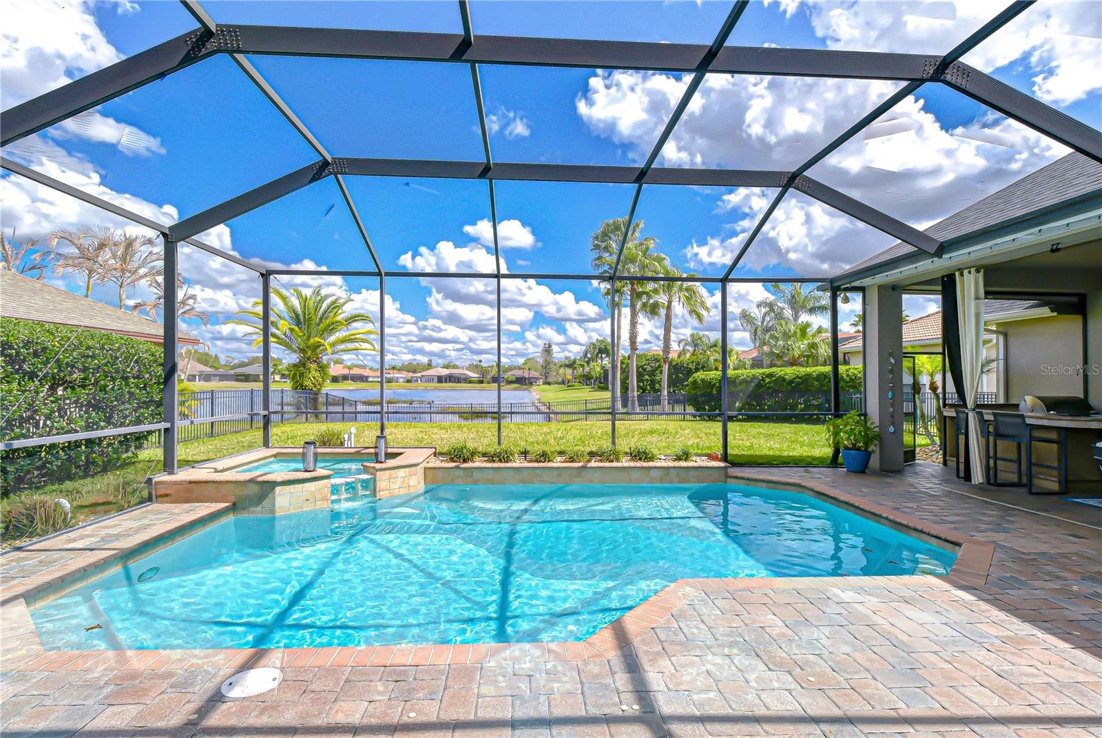 Image 54 of 75 For 20627 Broadwater Drive