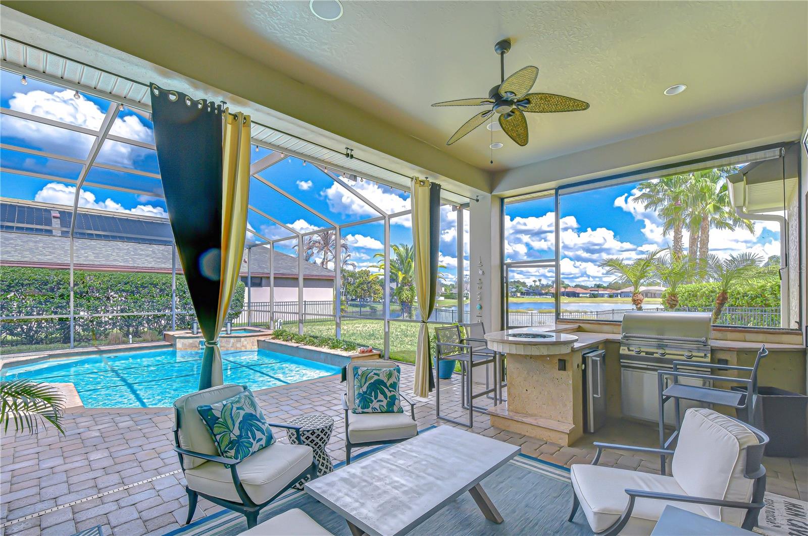 Image 55 of 75 For 20627 Broadwater Drive