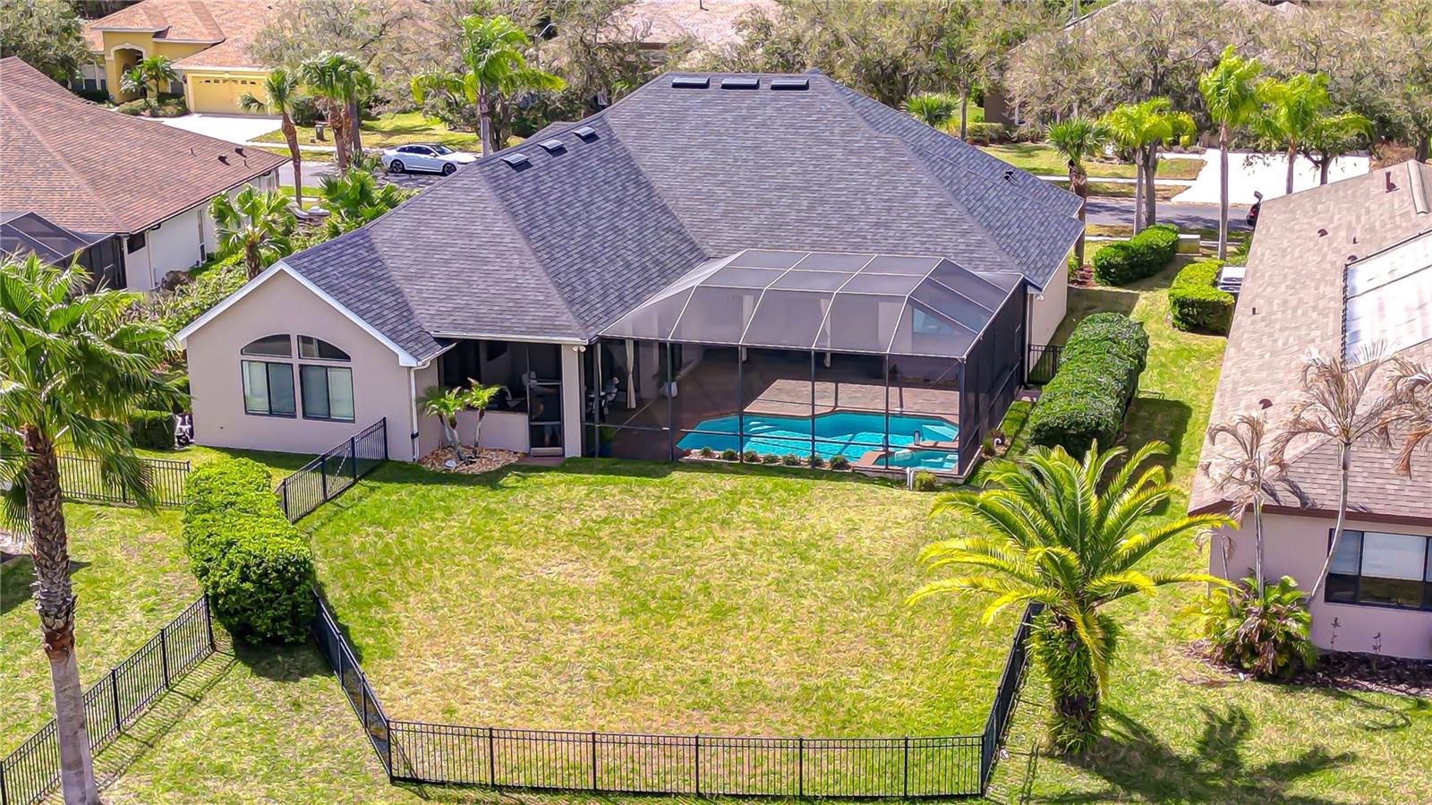 Image 63 of 75 For 20627 Broadwater Drive