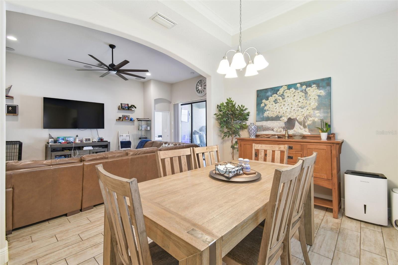 Image 12 of 67 For 1241 Florablu Drive